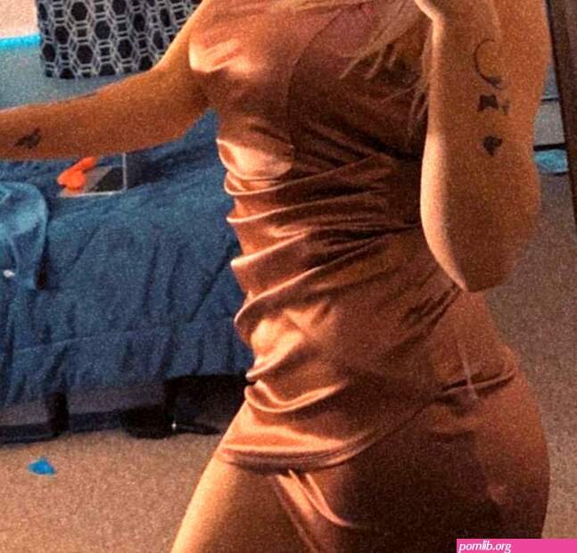 OnlyFans – Moni / @momarie.xo