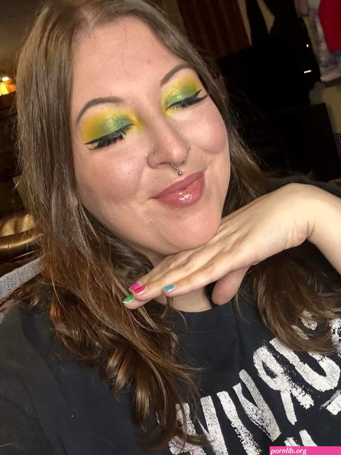 OnlyFans – Busty Mara / @winkingdaisys