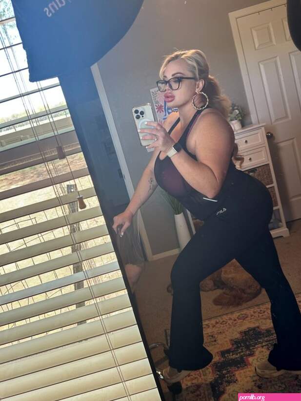 OnlyFans – Katrina Thicc / @katrinathicc
