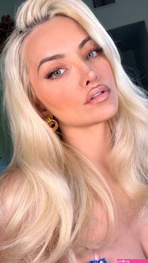Others – Lindsey pelas
